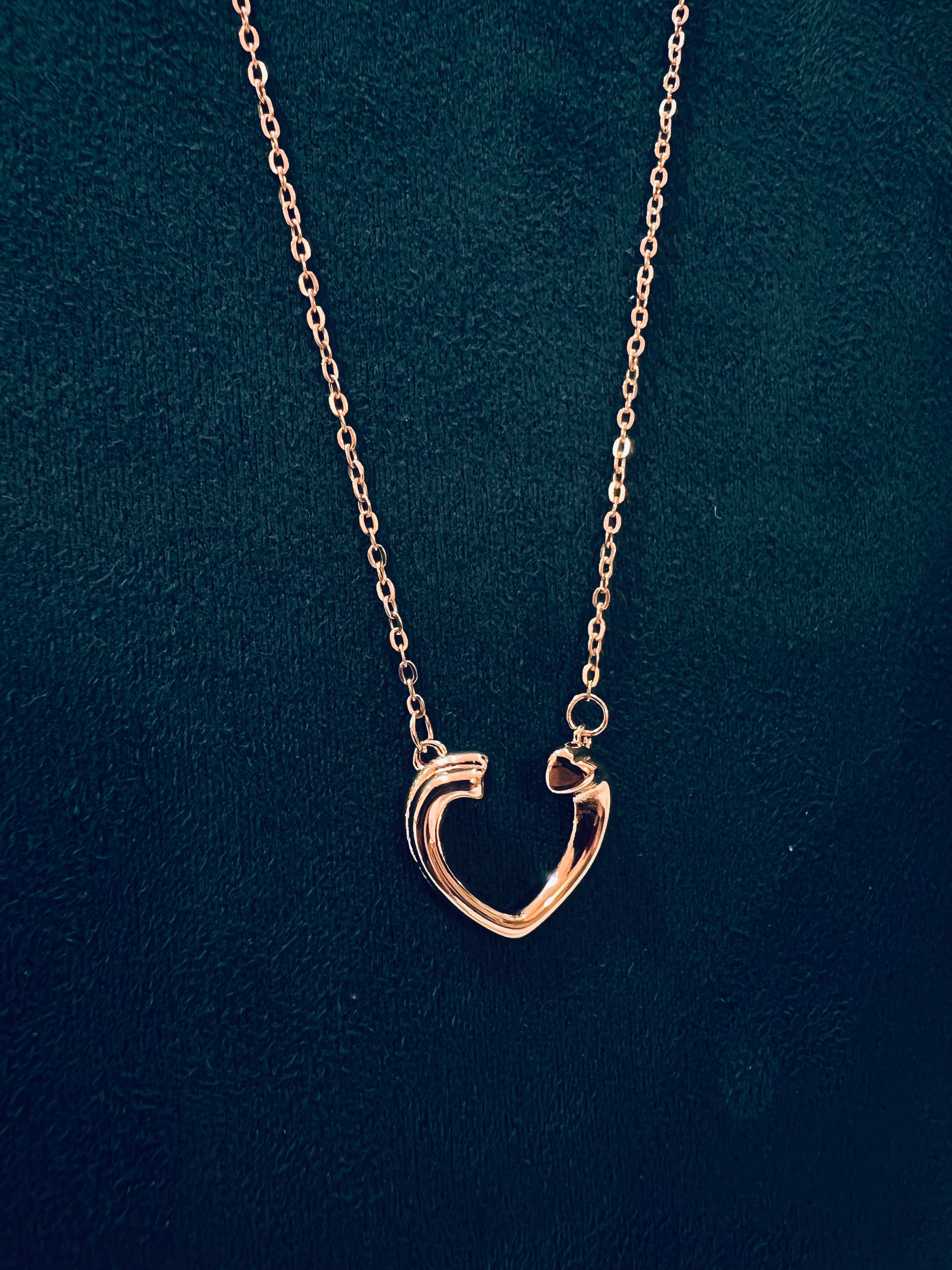 Gold Heart Shape Chain Necklace - STYLE BASKET