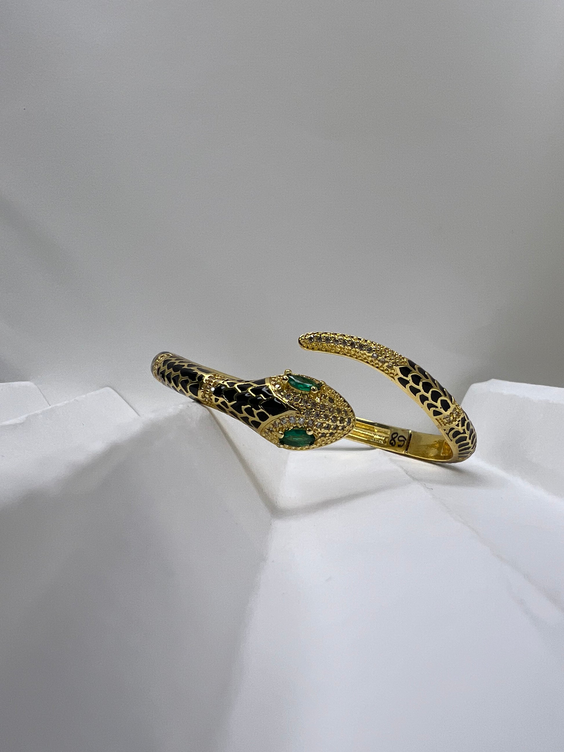 Snake Enamel Bracelet- Gold plated black - STYLE BASKET