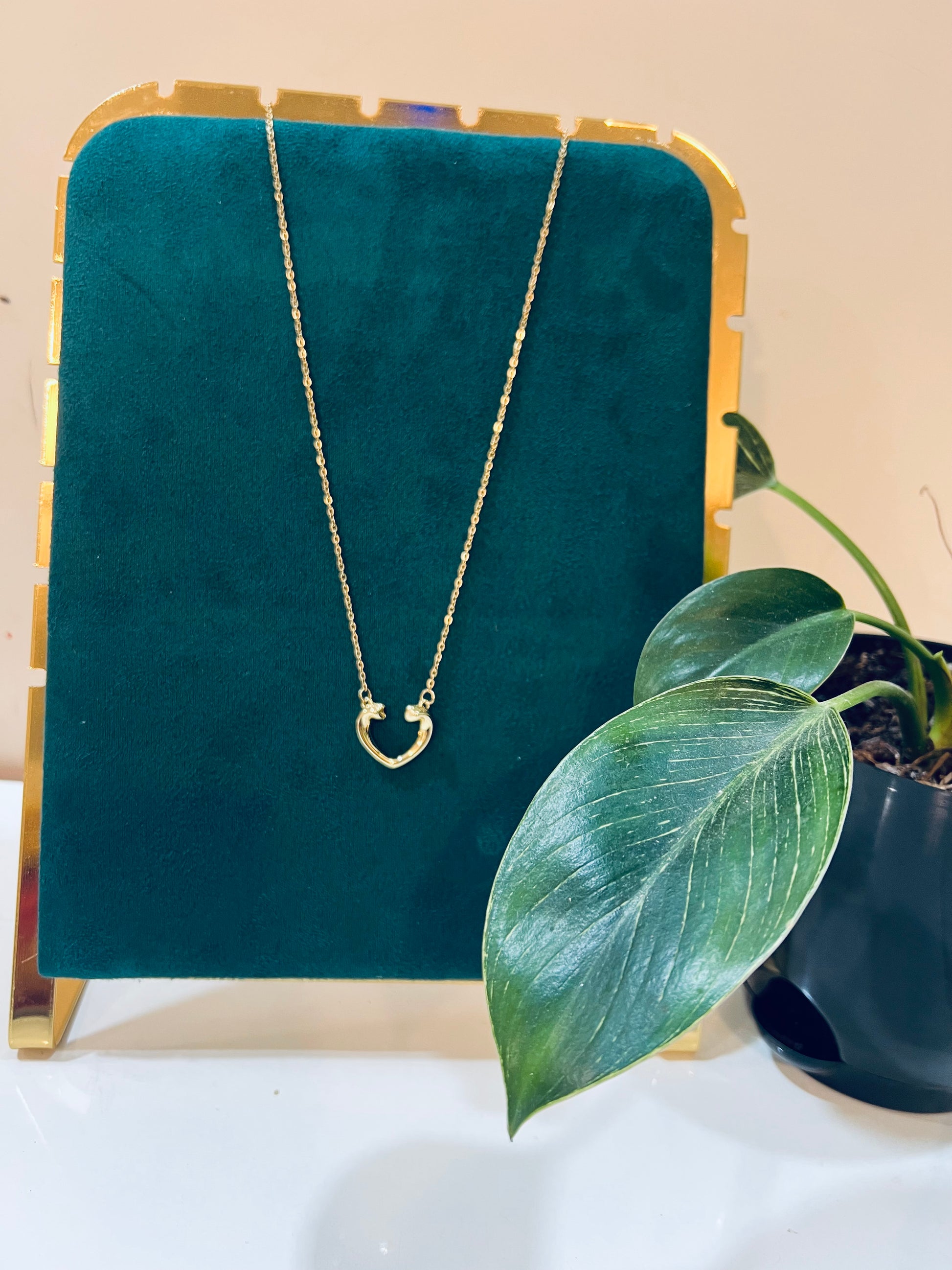 Gold Heart Shape Chain Necklace - STYLE BASKET